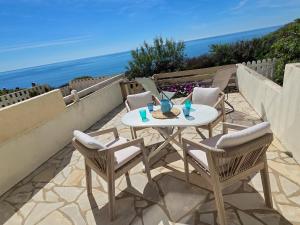 106 Studio cabine avec une belle vue sur la plage des falaises !
