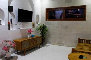 2BR Villa Puri Gading Near Balangan Beach