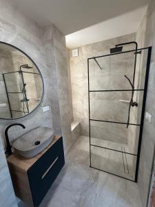 Moderný byt so záhradou a parkovaním