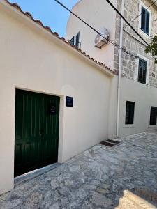 Casa Brullevi - villa u staroj jezgri s pogledom na more