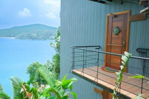 Salty Pearl Beach Front Phuket 3