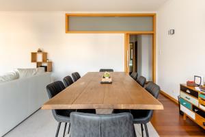 Central Porto 4BR apartment in Porto City center 2MIN METRO and WALK Aliados