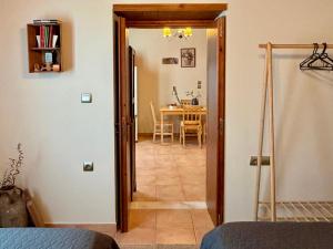 Lithos House