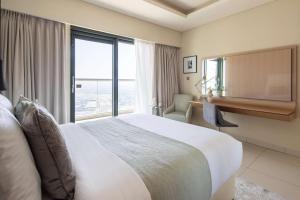 Frank Porter - Damac Paramount