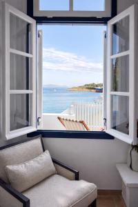 Boutique Seafront House I - Private Terrace & Views