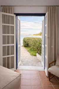 Boutique Seafront House I - Private Terrace & Views
