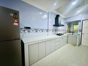 Alana Guesthouse 2 in Semporna Town NEW