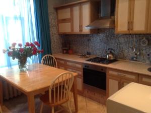 One-Bedroom Apartment room in Apartment on Radishcheva 26