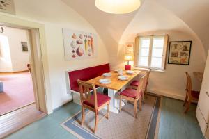 Ferienwohnung Ottmanach Schlosshof