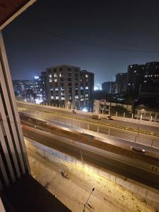 Private Room in Apartment near BKC