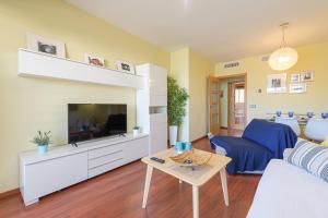 WintowinRentals SkyView Teatinos - Terrace, Bright & Open Views