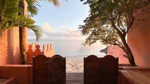 La Marrocco Villas - Only Adults & Beachfront Snorkeling