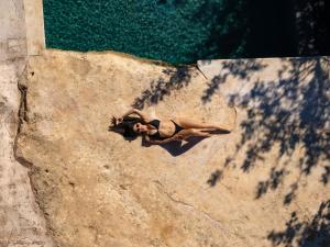 Sunrise Villa - Earthen Stone Escape by etouri