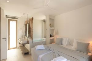 Sunrise Villa - Earthen Stone Escape by etouri