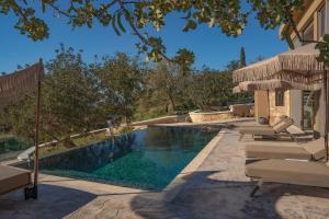 Sunrise Villa - Earthen Stone Escape by etouri