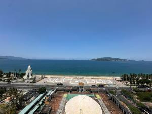 Central Beachfront Homestay Nha Trang