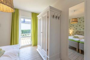 SEASIDE APARTMENTS - DREAMY GREEN