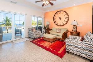 Lawson Rock - Angelfish 202 Condo