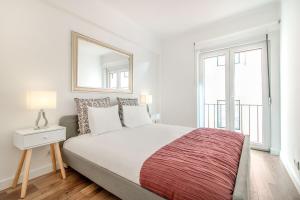 Lisbon Stay at Santo Antonio Flat