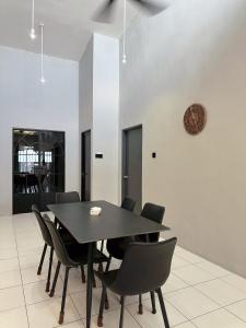 Aidee Homestay Taman Ria Height