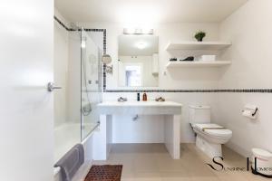 Riviera Paradise, Terrace, Pools & Views REF902