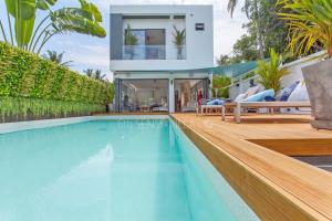 Villa Samakki - Your Perfect Pool Escape Near Beaches & Eats
