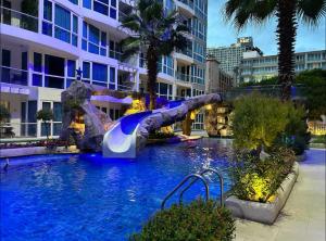 Grand Avenue - Central Pattaya - NEW