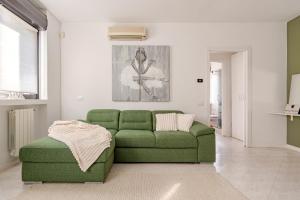Central Bergamo Apartment, Near Airport and Train