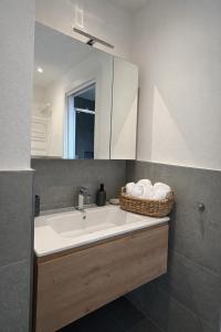 Borgovico Modern Romantic Como Central Apt