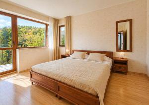 Messambria Fort Beach Premium Apartments with Sea or Mountain View