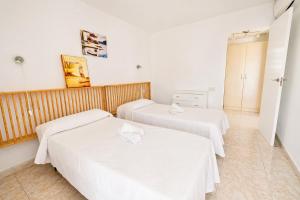 Apartamento en Primera Línea con Vistas y Piscina