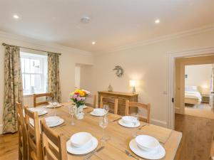 6 Bed in Strathcarron oc-ca343