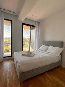 West Hill - Apartment in Agios Tychonas