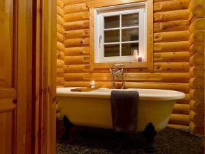 Outdoors Holten - Family Lodge met bad & hottub