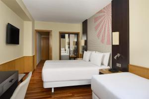 iStay by NH Ciudad de Valencia Hotel