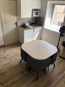 Petit studio fonctionnel au coeur de Saint Rémy de Provence