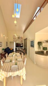 Pool oasis with private parking- Modern Country Villa Vigia 8