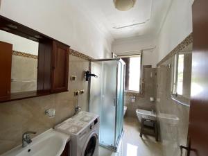 Apartment - Sleeps 5 Free Parking & Pet Friendl