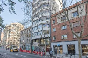 Apartamento Tarradellas Sants Estació para 9 personas