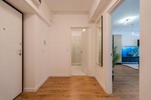 Minimalist Apartment by Blvd 44B8 - Free Parking