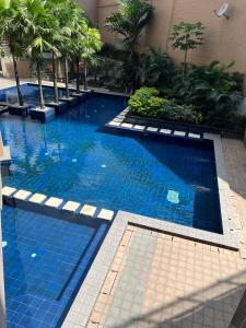 Osaka Japan Vibe Pioneer Mandaluyong Free Pool Gym KidsRoom Netflix Prime HBOmax Sunshine 100 T3 16th