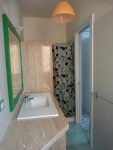 Camera Matrimoniale/Doppia con Letti Singoli con Bagno Privato