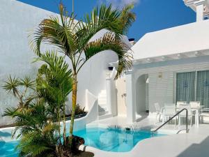 Holiday Home Veaco Bahiazul Villen mit privatem Pool und Jacuzzi by Interhome