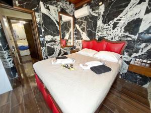 Heated Private Ozone Salt Pool, Hot Tub, Cinema Inside & Outside, Ping Pong, Billiard, Ps5, Playground, Giant Chess, Giant Monopoly, Table Football, 3x Surround Sound - Villa Rokka Luxe