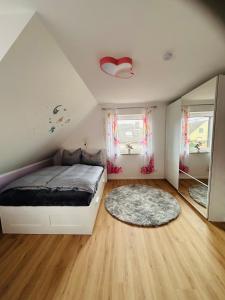 Vier Zimmer Apartment, Messe Nähe, 9 Personen