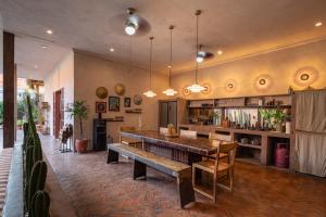 Villa Chocolate by Hostii