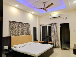Shubham Hotel and Resort