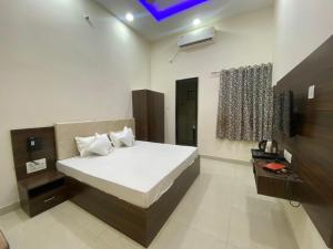 Shubham Hotel and Resort