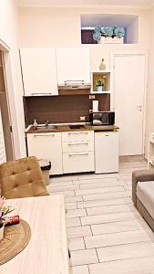 CONCEPT APARTMENT NAPLEs in centro città