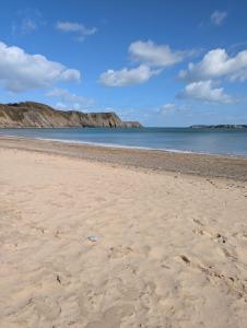 280 Caldey View, Lydstep Beach, Tenby